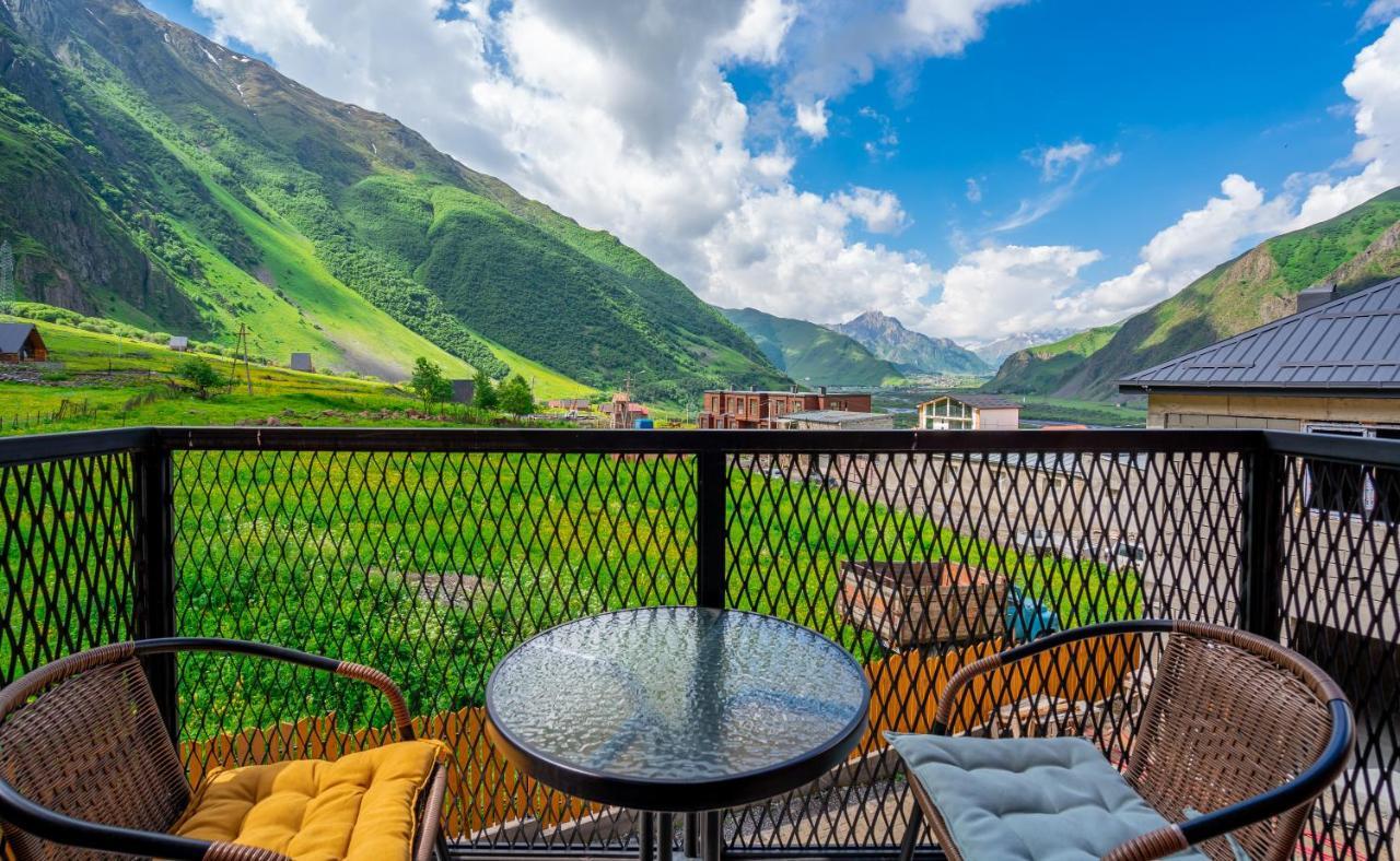 Devdaraki Apartments Kazbegi Esterno foto