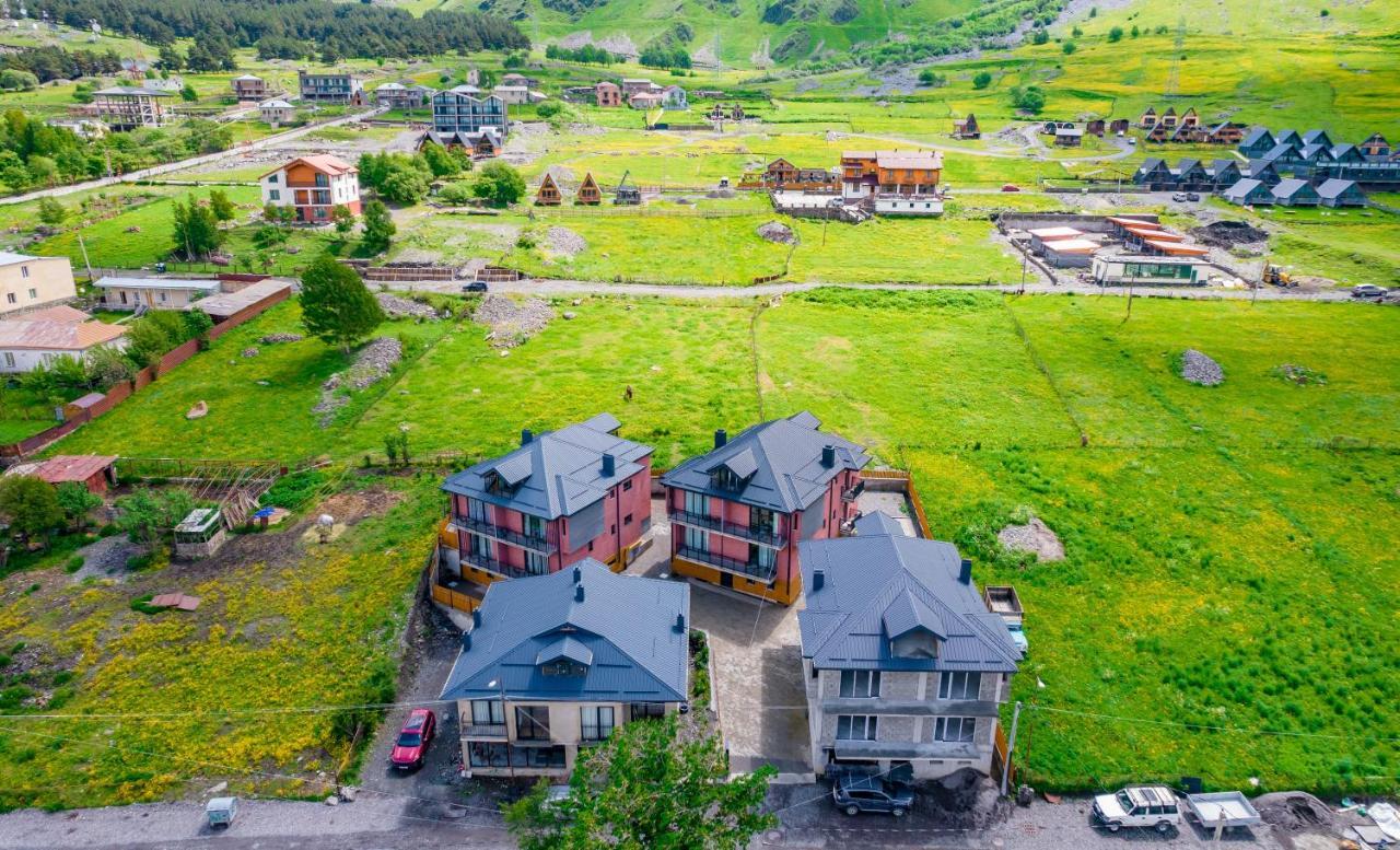 Devdaraki Apartments Kazbegi Esterno foto