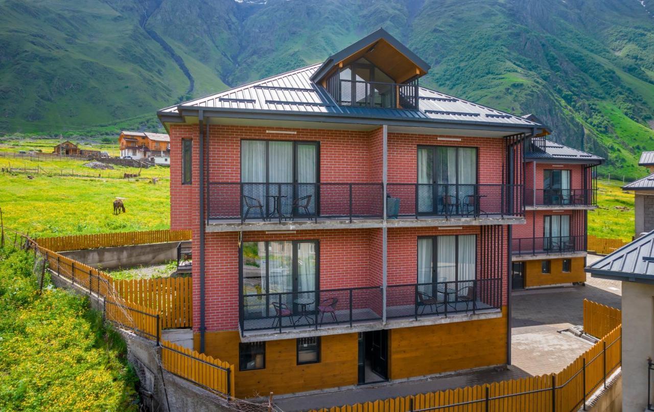 Devdaraki Apartments Kazbegi Esterno foto